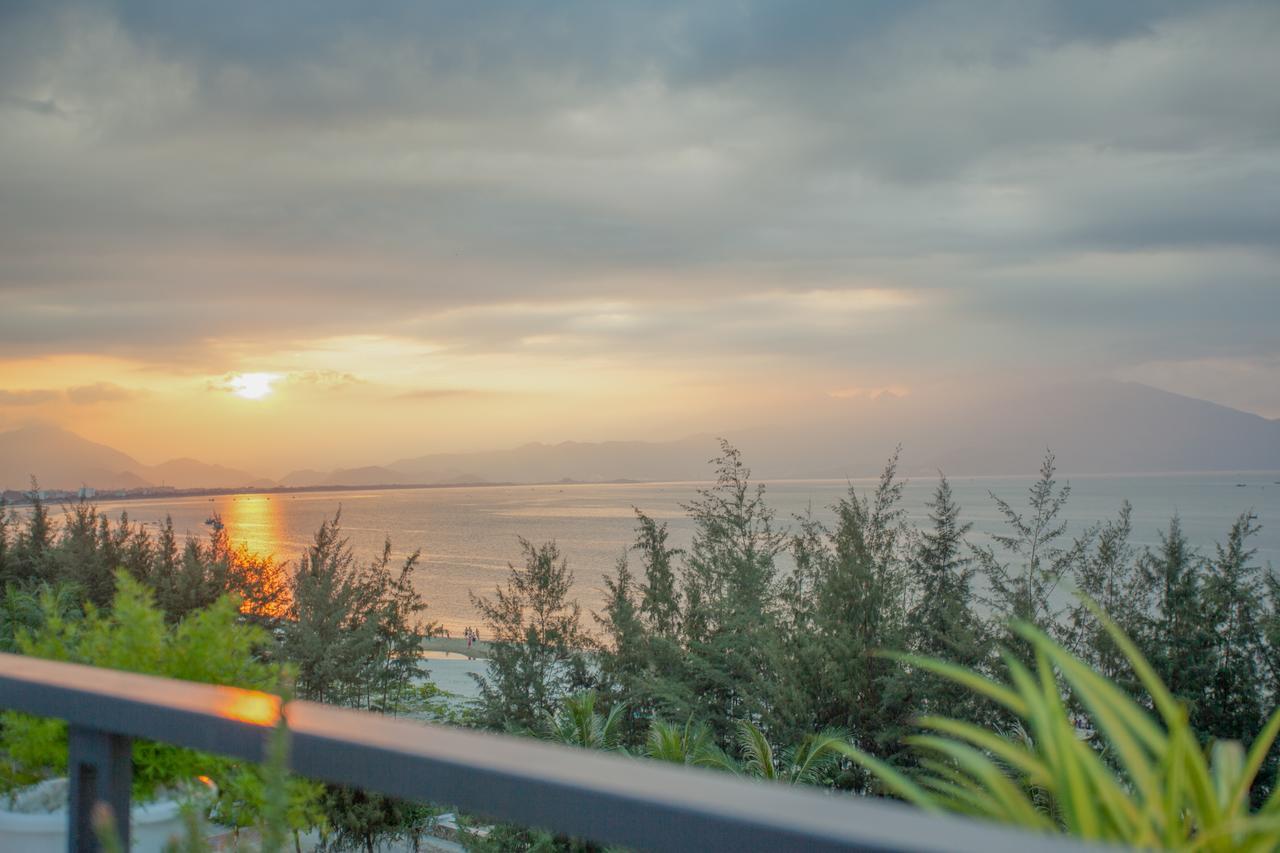 Funtour Hotel Дананг Екстериор снимка