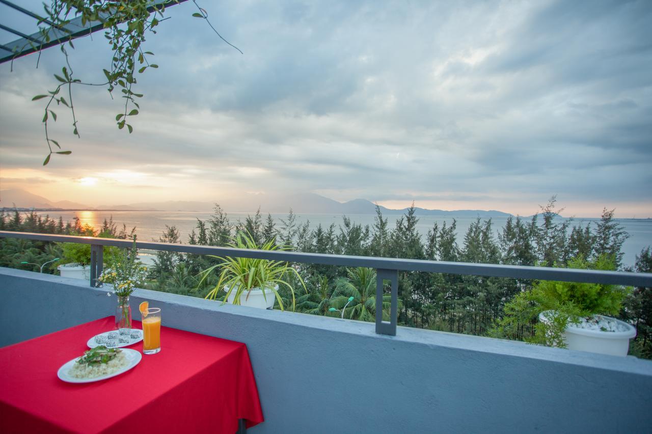 Funtour Hotel Дананг Екстериор снимка